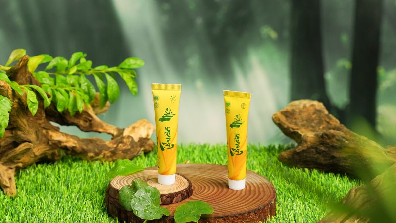 Kem bôi da Thuần Mộc được bào chế hoàn toàn từ các thảo dược có tính kháng viêm, kháng khuẩn và tái tạo da hiệu quả