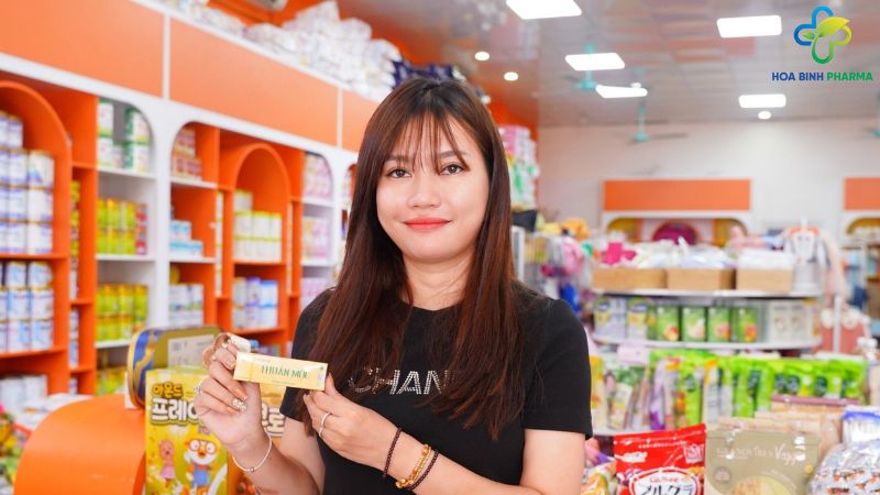 Kem bôi da thảo dược Thuần Mộc – sản phẩm kết hợp nhiều loại dược liệu truyền thống có tác dụng hỗ trợ điều trị nấm da và nấm móng hiệu quả