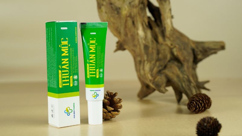 Kem dược liệu Thuần Mộc thẩm thấu nhanh, không gây nhờn rít, phù hợp cho người bị bỏng, vết thương hở, rạn da, khô da nứt nẻ