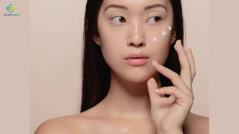 Các sản phẩm thảo dược thường không chứa paraben, corticoid hay các chất tạo mùi, hương liệu, cồn khô,... phù hợp cho da nhạy cảm